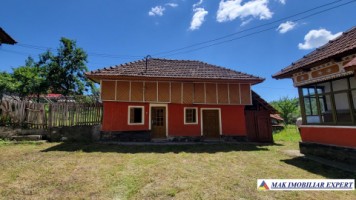 casa-veche-3-camere-teren-1168-mp-in-poienarii-de-muscel-arges-1