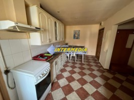 apartament-2-camere-decomandat-de-vanzare-in-cetate-zona-mercur-alba-iulia-9