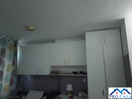 vand-apartament-2-centru-etaj-2-4