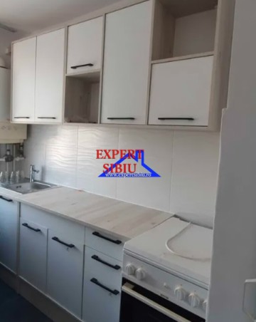 inchiriez-apartament-2-camererenovatzona-mihai-viteazul-4