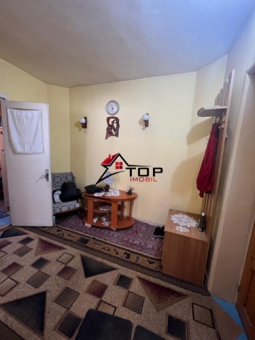 apartament-3-camere-semidecomandat-podu-ros-3