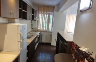 de-inchiriat-apartament-in-zona-nicolina-2-decomandat-cu-2-camere-mobilat-si-utilat-1