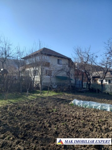 vila-4-camere-cu-teren-de-1800-mp-in-godeni-capul-piscului-un-refugiu-perfect-in-natura-6