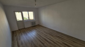 republicii-2cam-cf1-dec-510-renovat-recent-la-63000-euro