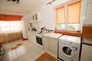 inchirierea-unei-camere-intr-un-apartament-cu-2-camere-la-vila-la-10-minute-de-umf-11