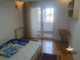 de-inchiriat-apartament-3-camere-decomandat-nicolina-2-amenajat-modest-2