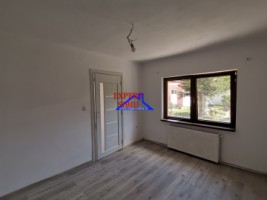 vand-apartament-2-camere-la-casa-decomandat-zona-garii-3