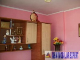 apartament-2-camere-confort-1-etaj-44-in-flamanda-campulung-muscel-arges-liniste-si-confort-la-ultimul-etaj-3
