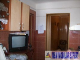 apartament-2-camere-confort-1-etaj-44-in-flamanda-campulung-muscel-arges-liniste-si-confort-la-ultimul-etaj-7