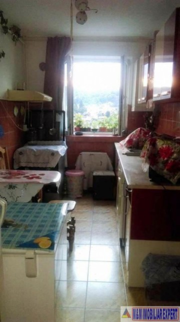 apartament-2-camere-confort-1-etaj-44-in-flamanda-campulung-muscel-arges-liniste-si-confort-la-ultimul-etaj-11