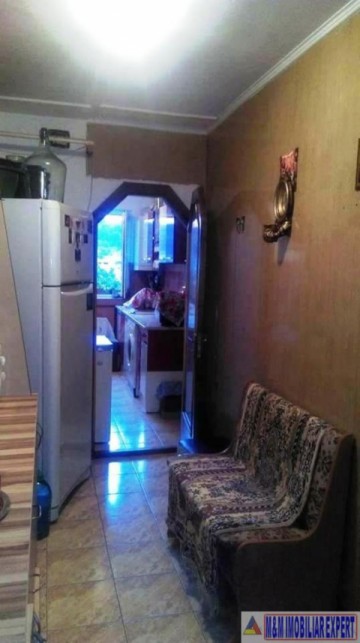 apartament-2-camere-confort-1-etaj-44-in-flamanda-campulung-muscel-arges-liniste-si-confort-la-ultimul-etaj-12