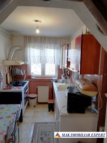 apartament-2-camere-confort-1-etaj-44-in-flamanda-campulung-muscel-arges-liniste-si-confort-la-ultimul-etaj-24