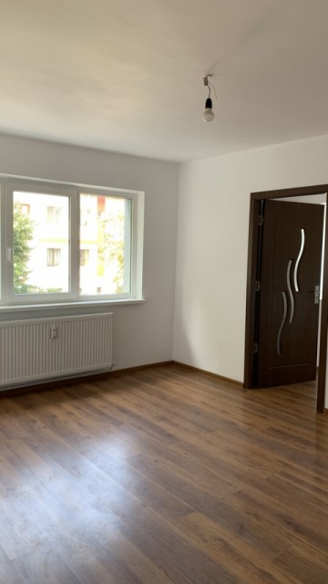 de-vanzare-apartament-2-camere-zona-bulevard-pret-43000-negociabil-2