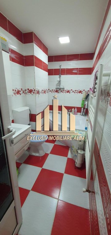 apartament-4-camere-decomandate-centru-2