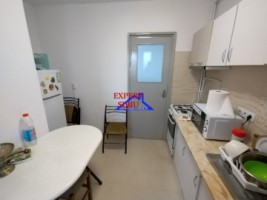 inchiriez-apartament-3-camere-decomandat-zona-vasile-aaron-10