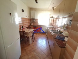 vand-apartament-3-camere-decomandat-zona-ciresica-5