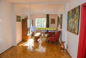 apartament-cu-2-camere-decomandat-in-cetatea-carolina-cu-garaj-1