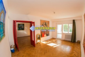 apartament-cu-2-camere-decomandat-in-cetatea-carolina-cu-garaj-4