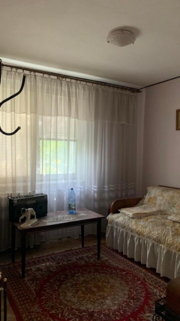 de-vanzare-apartament-3-camere-zona-parcul-mihai-eminescu-pret-60000-negociabil-1