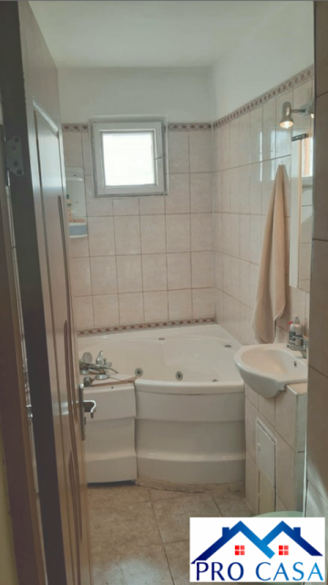 apartament-2-camere-in-cetate-zona-spital-2