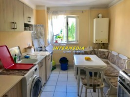 vanzare-apartament-cu-3-dormitoare-living-bucatarie-separata-bloc-foste-proprietati-etaj-2-cetate-alba-iulia