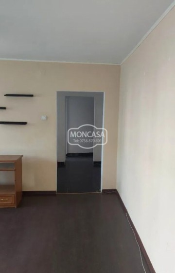 apartament-3-camere-zona-scoala-7-etaj-1