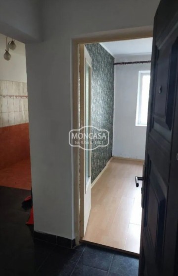 apartament-3-camere-zona-scoala-7-etaj-1-9