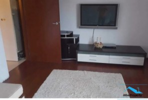 apartament-3-camere-decomnadat-mobilat-zona-cetate-1