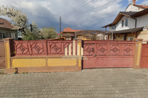 casa-individuala-de-vanzare-lipoveni-centru