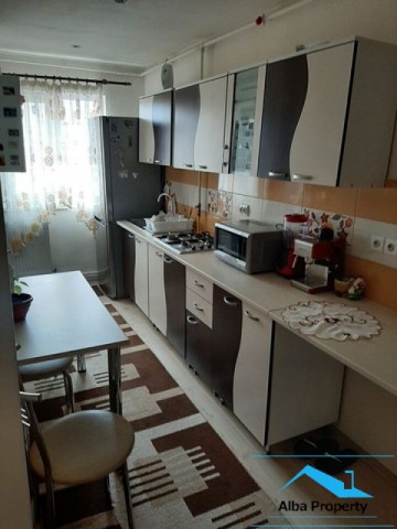 apartament-2-camere-mobilat-zona-cetate-1