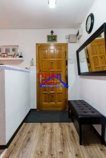 inchiriez-apartament-3-camere-decomandatrenovat-zona-terezian-7