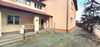 casa-pozitie-foarte-buna-in-cetate-alba-iulia-1