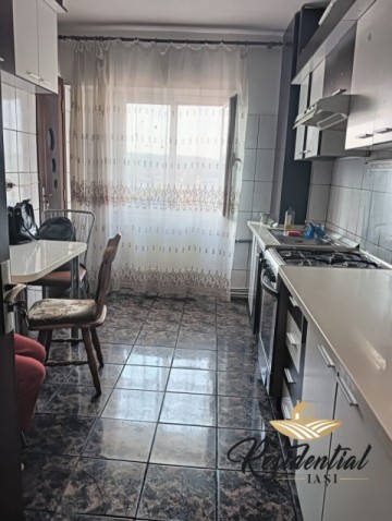 apartament-4-camere-decomandat-mobilat-si-utilat-in-nicolina-prima-statie-dupa-podul-ros-15