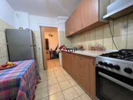 apartament-2-camere-etaj-1-bloc-1981-podul-de-fier-7