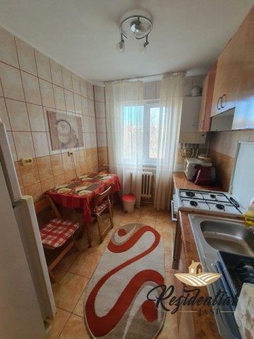 podu-ros-tutora-apartament-cu-3-camere-foarte-curat-3