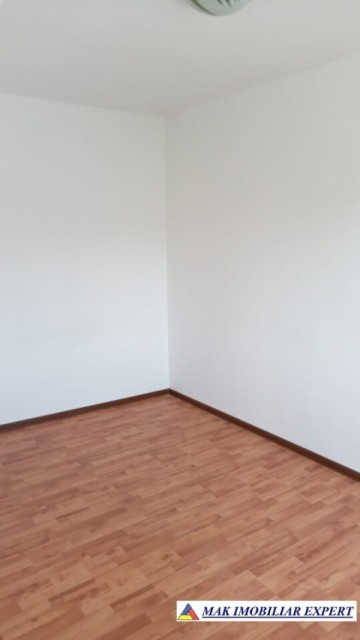 apartament-2-camere-cf-3-et44-campulung-1