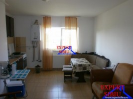 inchiriez-apartament-4-camere-la-mansarda-zona-garii