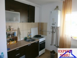 inchiriez-apartament-4-camere-la-mansarda-zona-garii-1