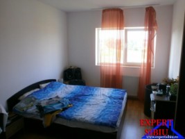 inchiriez-apartament-4-camere-la-mansarda-zona-garii-2