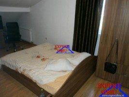 inchiriez-apartament-4-camere-la-mansarda-zona-garii-3