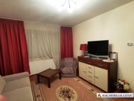 vandut-gasca-zurli-de-inchiriat-apartament-3-camere-confort-1-etaj-p-pe-4-visoi-campulung-muscel-arges-2