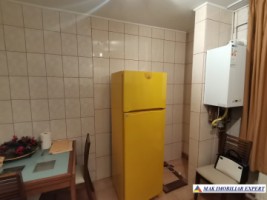 vandut-gasca-zurli-de-inchiriat-apartament-3-camere-confort-1-etaj-p-pe-4-visoi-campulung-muscel-arges-20