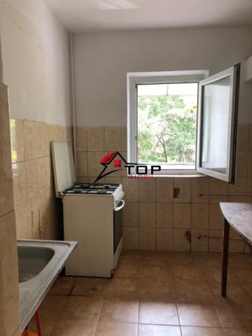 apartament-2-camere-decomandat-zona-palas-mall-sf-lazar-3