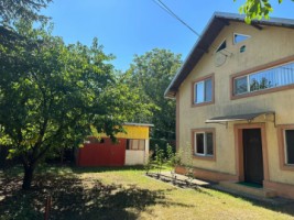 ploiesti-zona-bunavestire-casa-2007-pm-t527mp-200000-euro