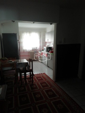 apartament-4-camere-zona-capat-1-etaj-4-cu-sarpanta-1