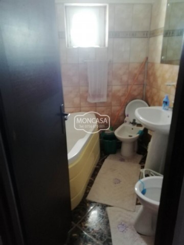 apartament-4-camere-zona-capat-1-etaj-4-cu-sarpanta-4