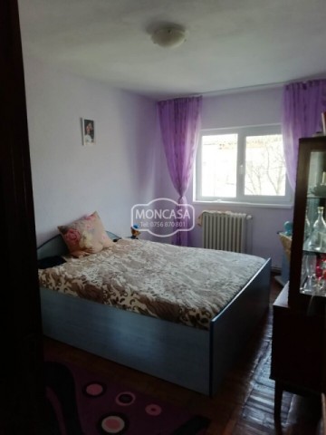 apartament-4-camere-zona-capat-1-etaj-4-cu-sarpanta-5