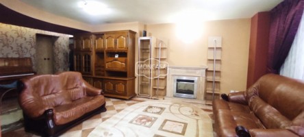 apartament-4-camere-zona-centrala-piata-mare-etaj-1-15