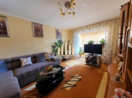 apartament-cu-2-camere-decomandate-cetate