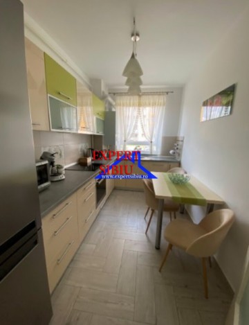 inchiriez-apartament-2-camere-decomandatrenovat-zona-mihai-viteazul-3